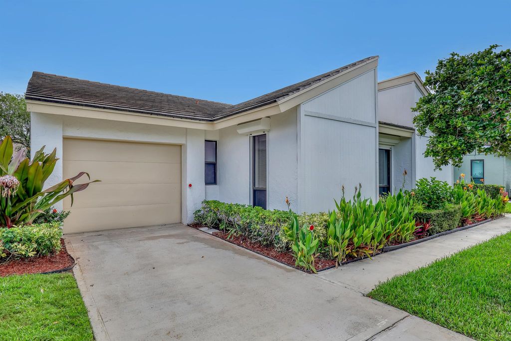 Photo of 2626 SW Egret Pond Circle, Palm City, FL 34990 (MLS # R11109906)