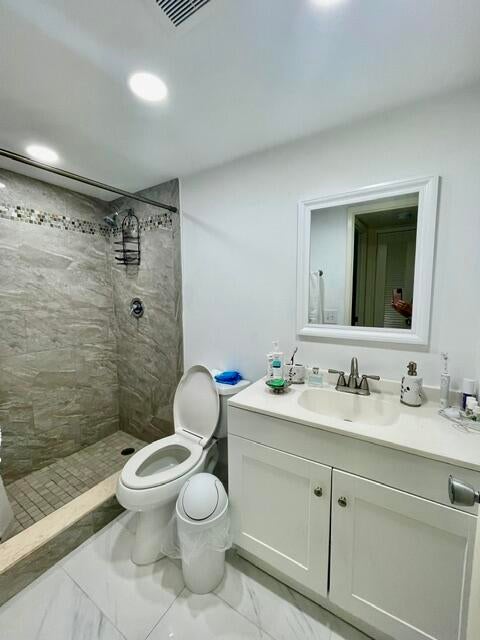 Tiny photo for 400 SE 10th Street #308, Deerfield Beach, FL 33441 (MLS # B26005440)