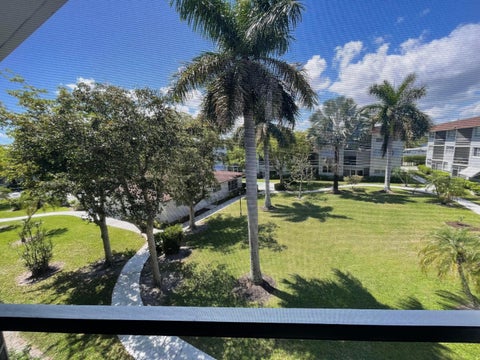Tiny photo for 400 SE 10th Street #308, Deerfield Beach, FL 33441 (MLS # B26005440)