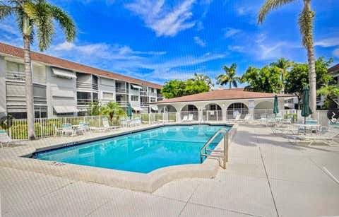 Tiny photo for 400 SE 10th Street #308, Deerfield Beach, FL 33441 (MLS # B26005440)