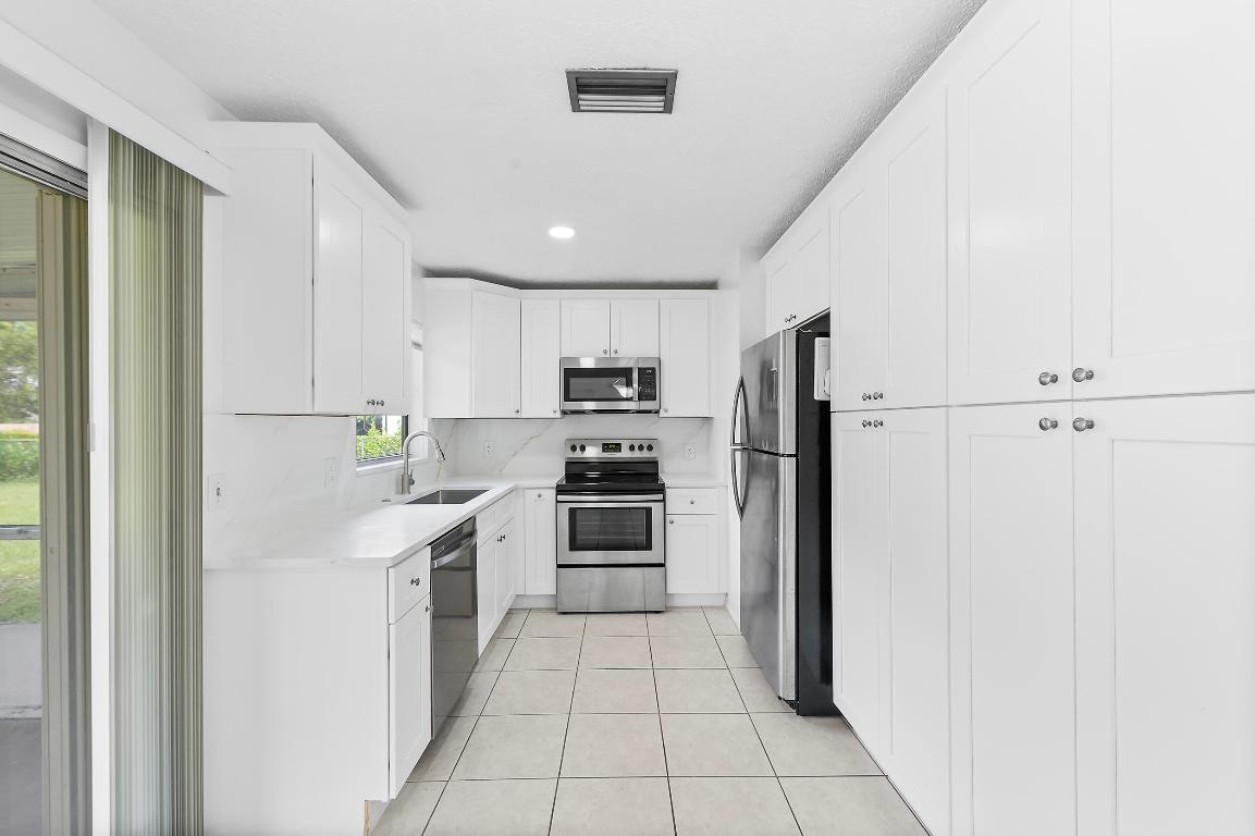 PORT ST LUCIE SECTION  31 - Residential