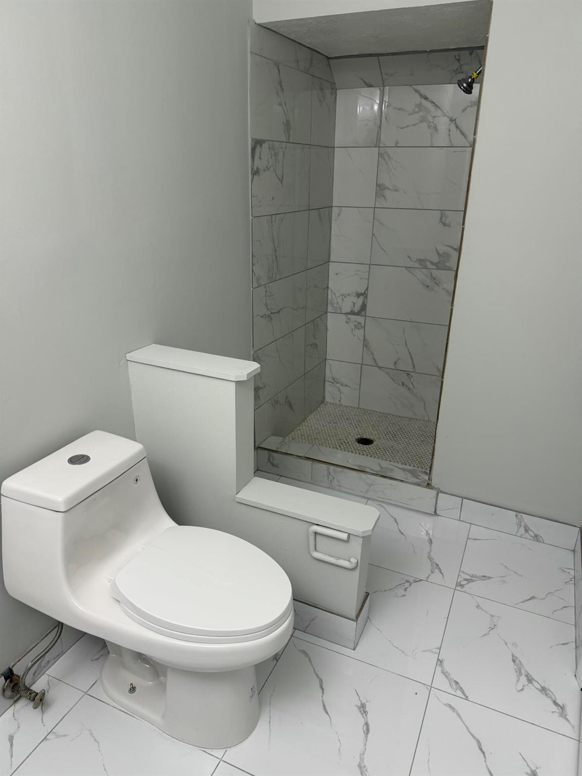 LANTANA PINES 2 - Residential Lease