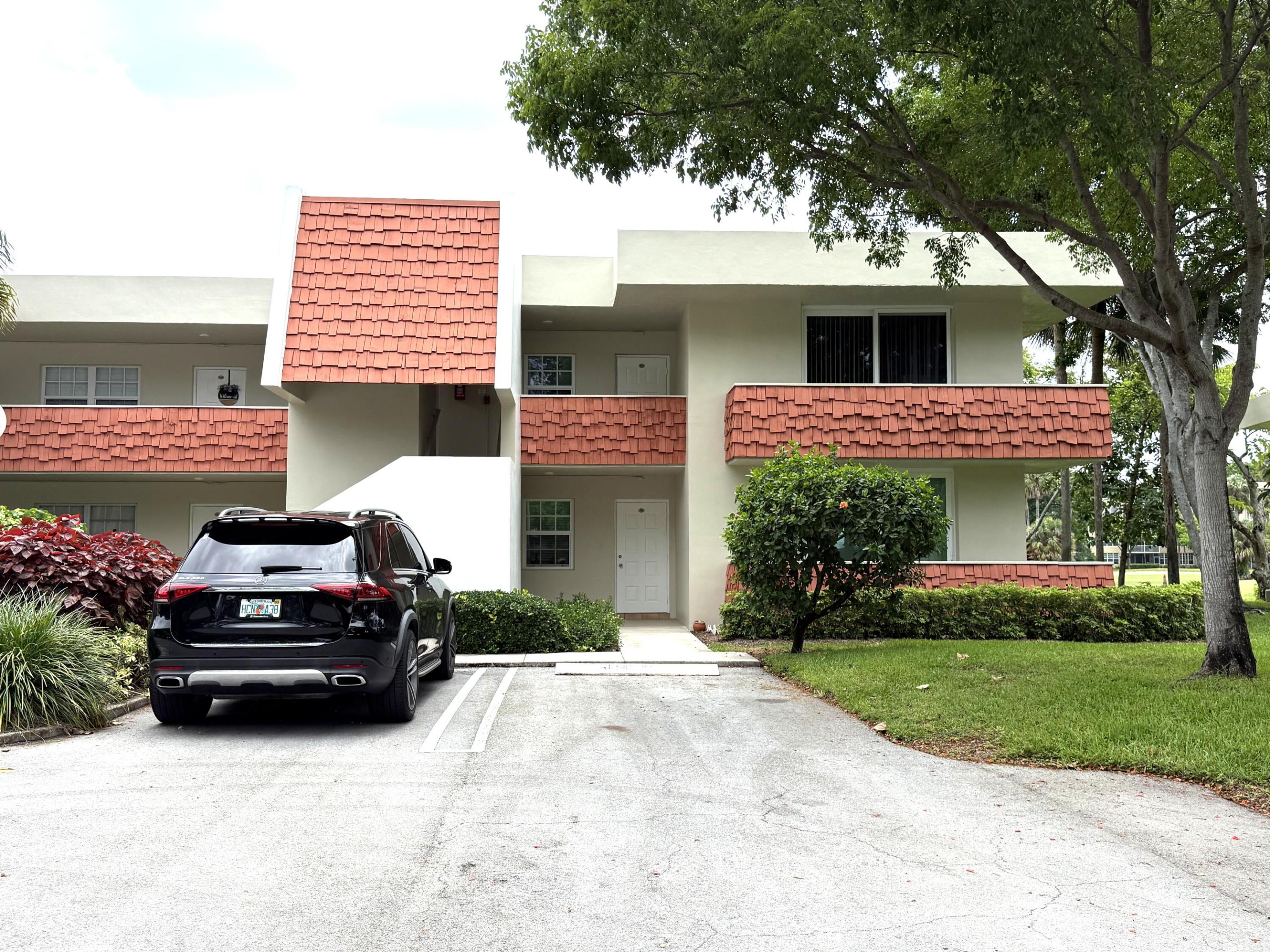 907 Cypress Terrace 201