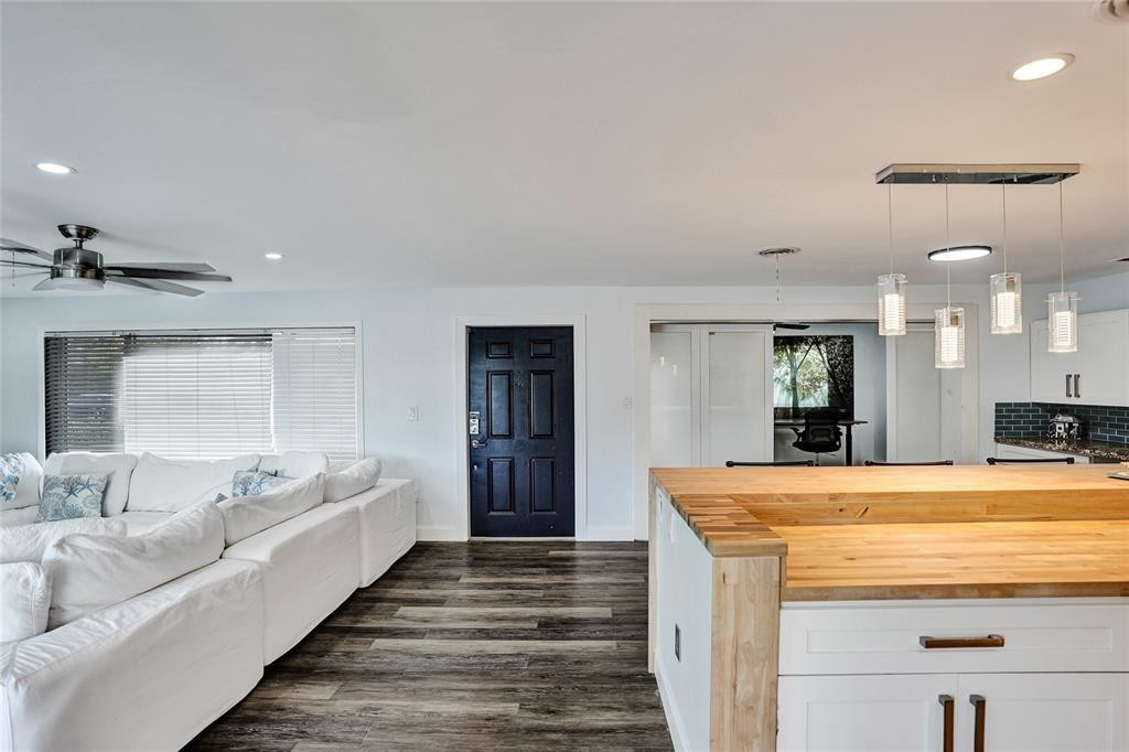 BOULEVARD PARK ISLES SEC - Residential