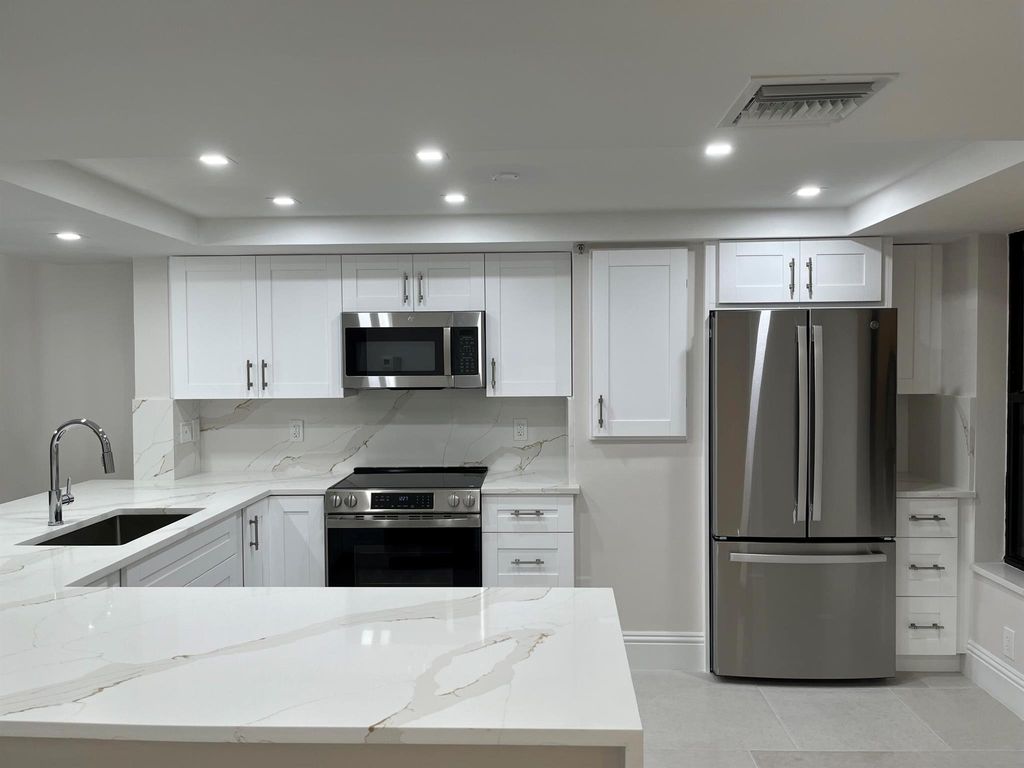 Photo of 6562 Boca Del Mar Drive #222, Boca Raton, FL 33433 (MLS # R11110710)