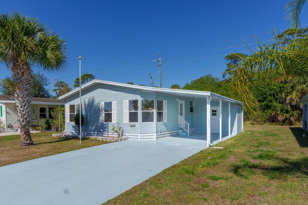 Photo of 15112 Aguila Avenue, Fort Pierce, FL 34951 (MLS # R11124720)