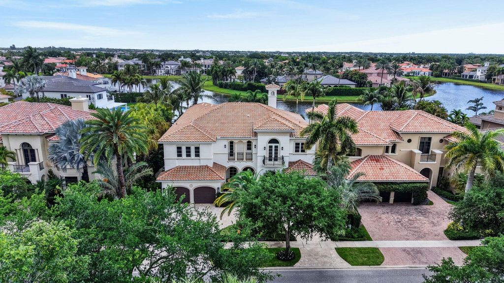 Photo of 9471 Bridgebrook Drive, Boca Raton, FL 33496 (MLS # B26024939)