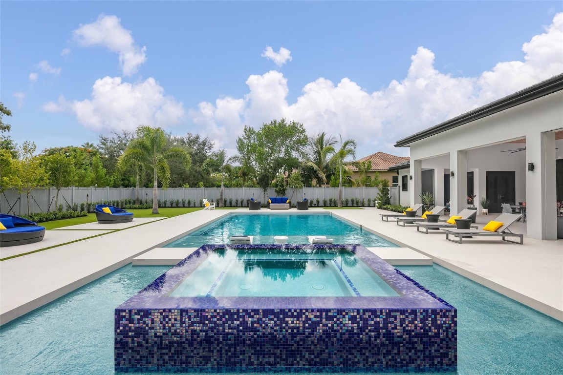 Pine tree Estates - Residential