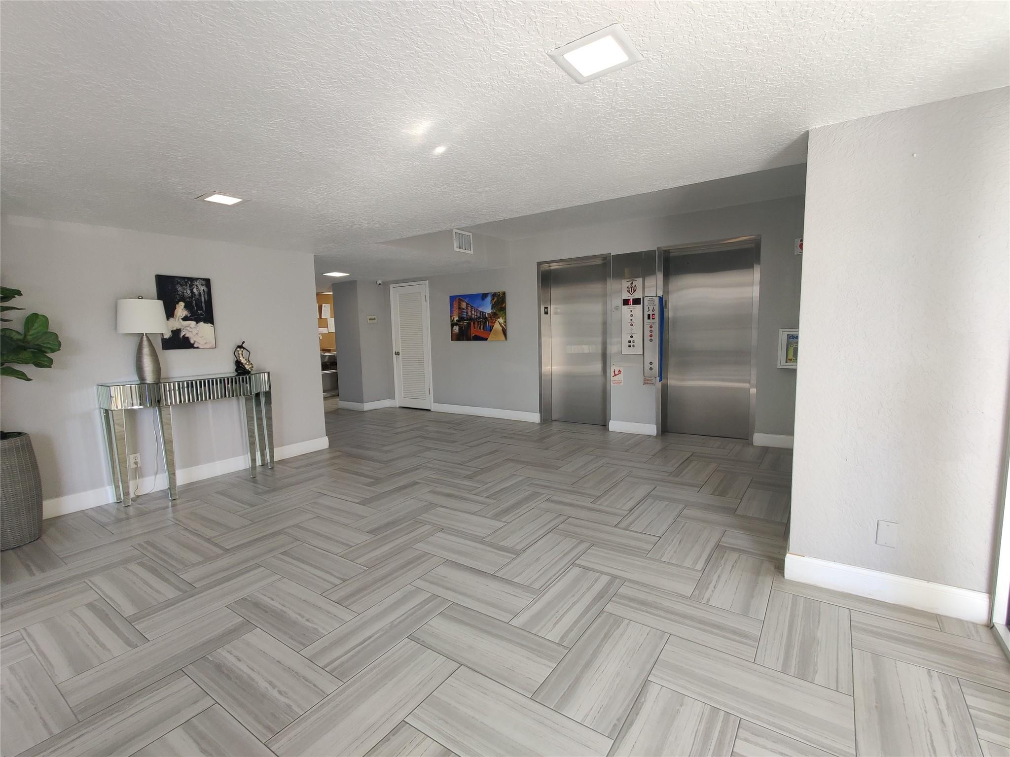 Ridgeview Towers Condo - Residential