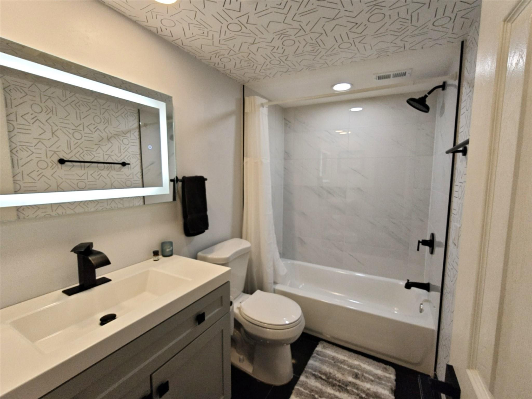 Ridgeview Towers Condo - Residential