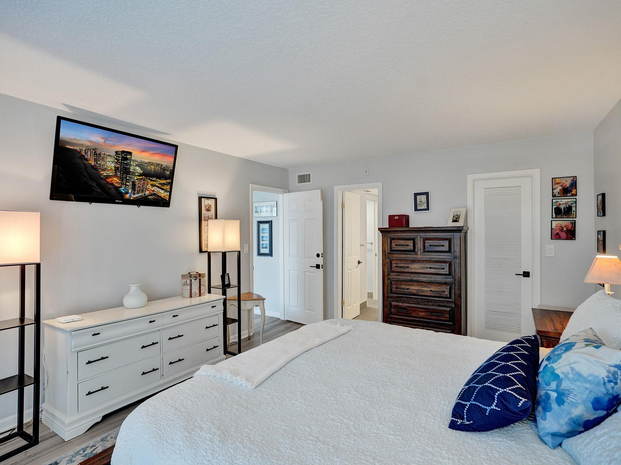 Ridgeview Towers Condo - Residential