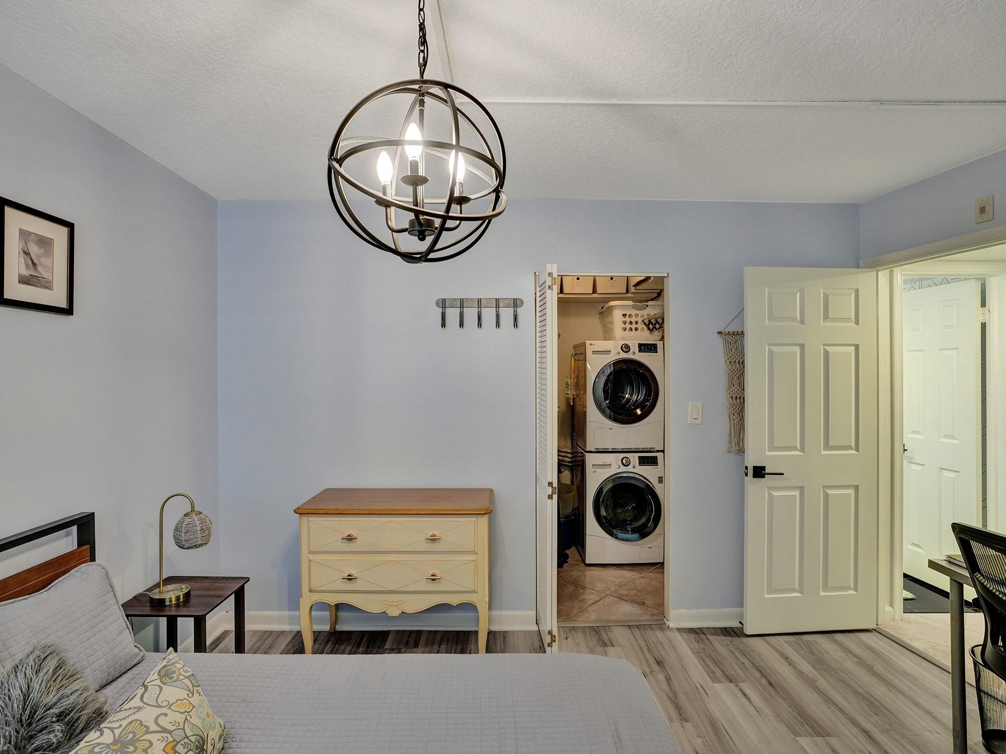 Ridgeview Towers Condo - Residential