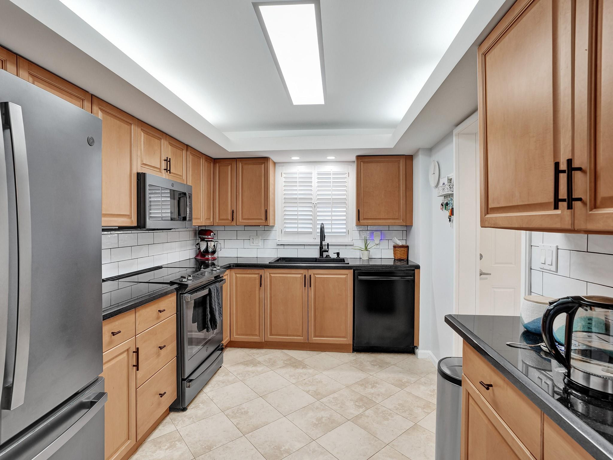 Ridgeview Towers Condo - Residential