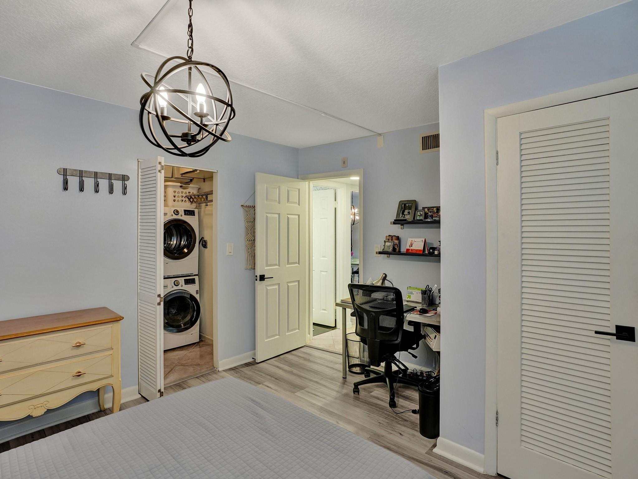 Ridgeview Towers Condo - Residential