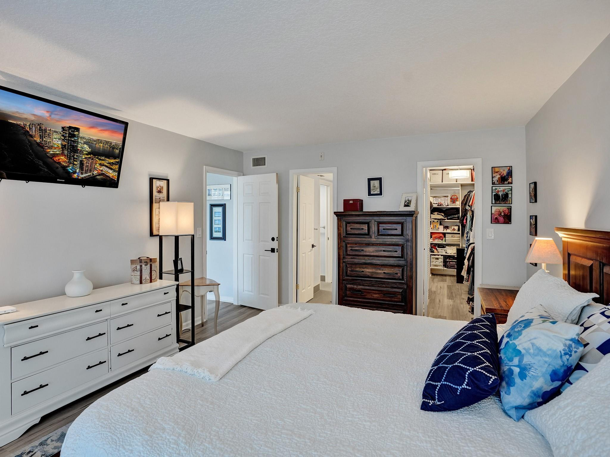 Ridgeview Towers Condo - Residential