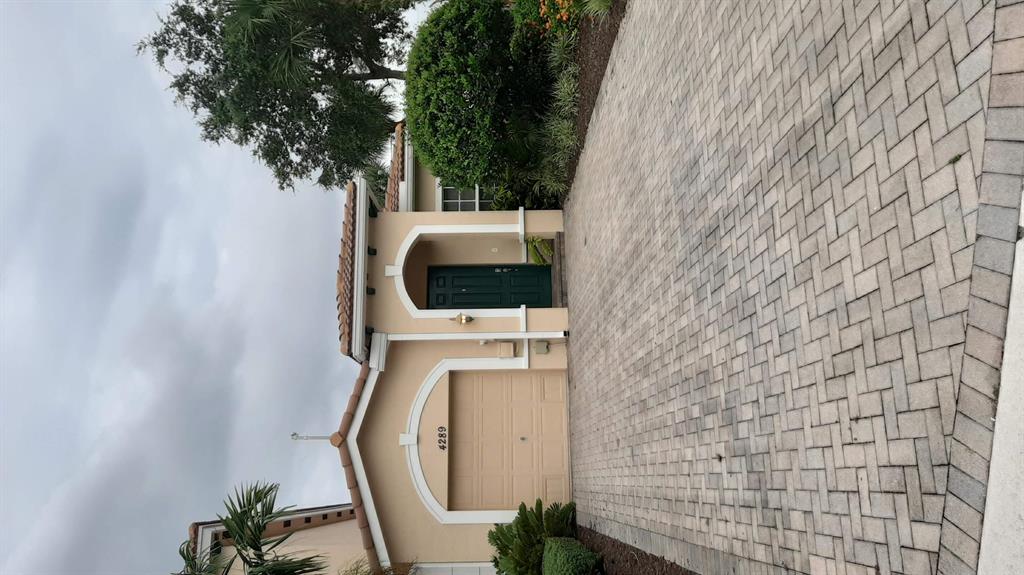 Come see this beautiful home in Stuart. It is a 2/2 in the White Marsh Community. GRANITE COUNTER TOPS, MAPLE CABINET UPPERS, TILE THRU OUT LIVING AREA. GREAT LOCATION, GATED COMMUNITY, POOL, CABANA. NO PETS ALLOWED.
