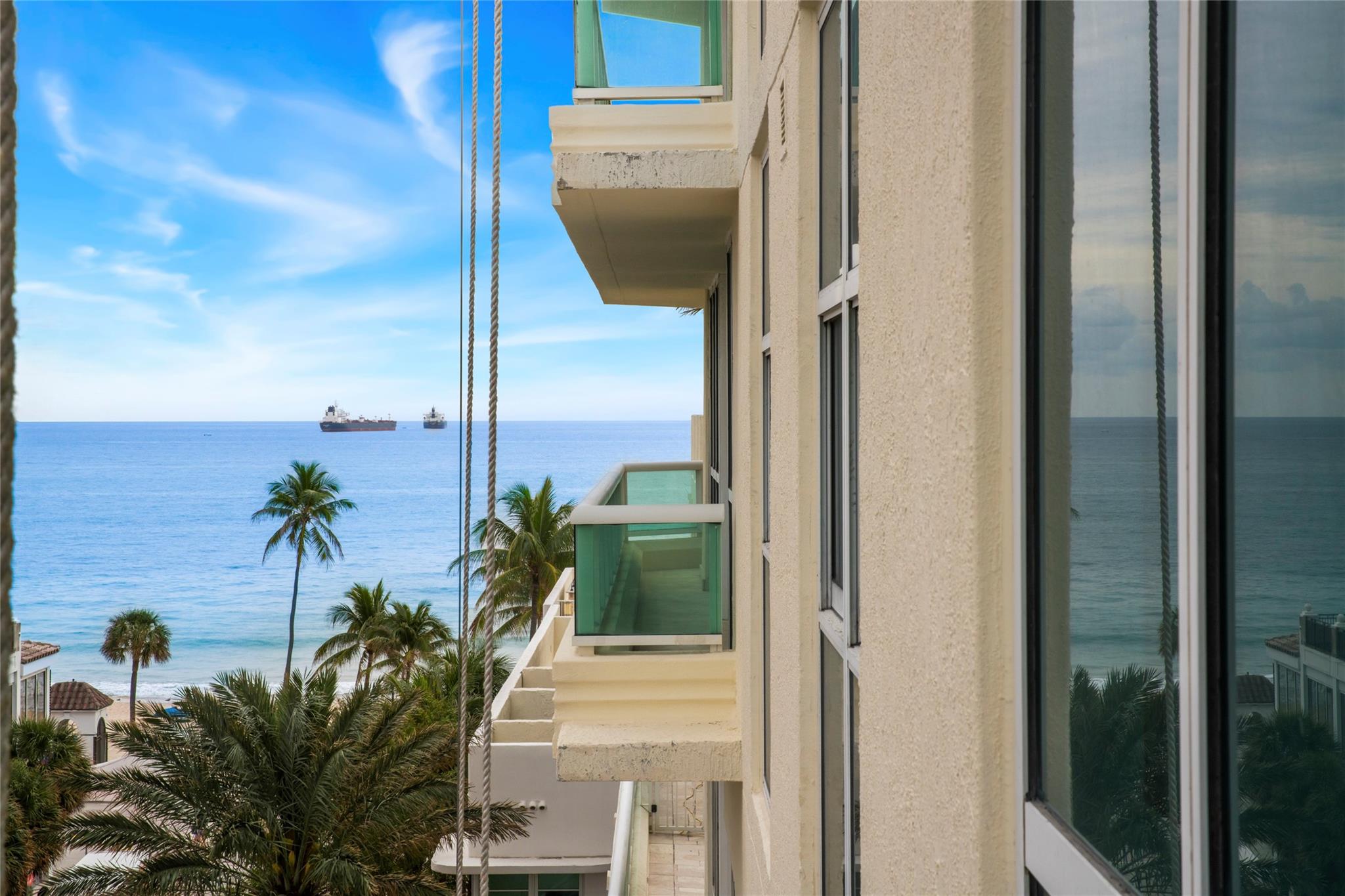 Las Olas Beach Club - Residential