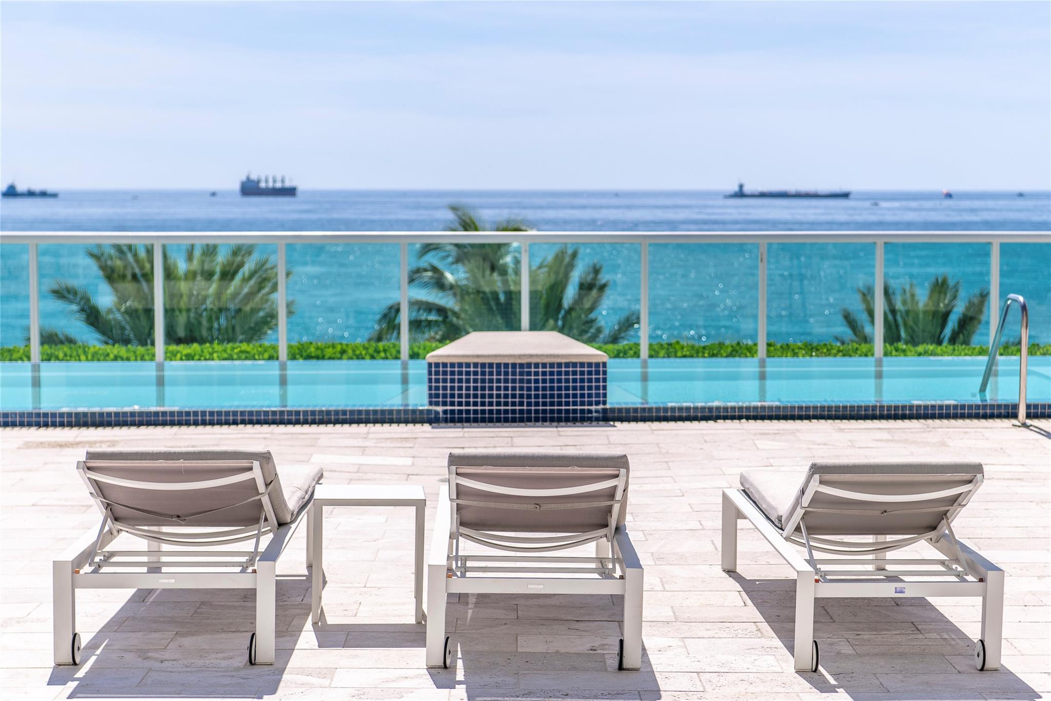 Las Olas Beach Club - Residential