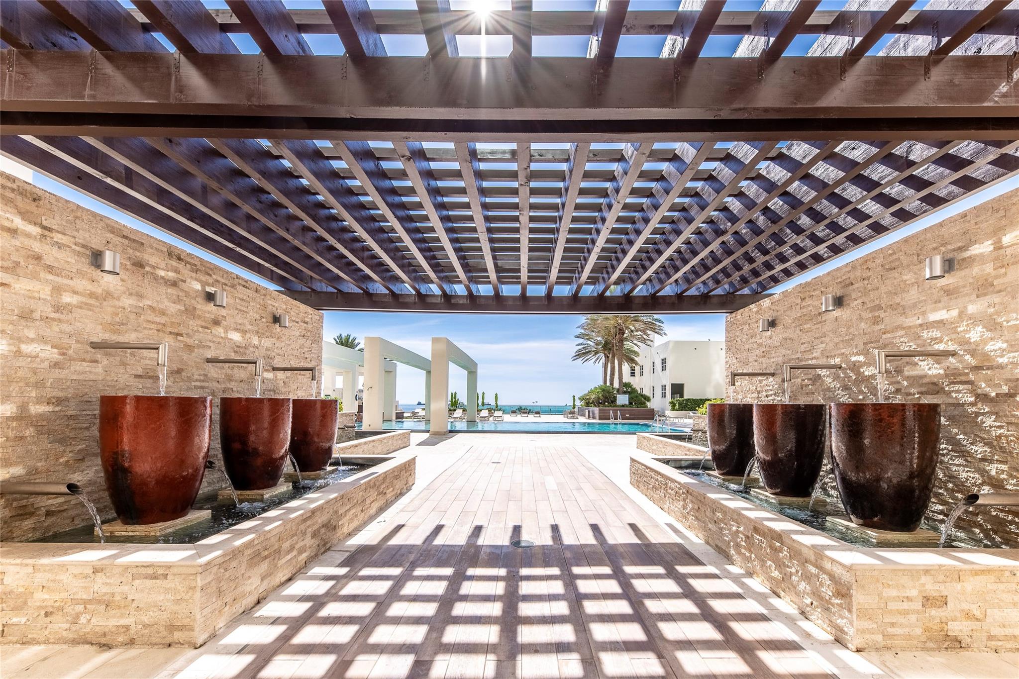 Las Olas Beach Club - Residential