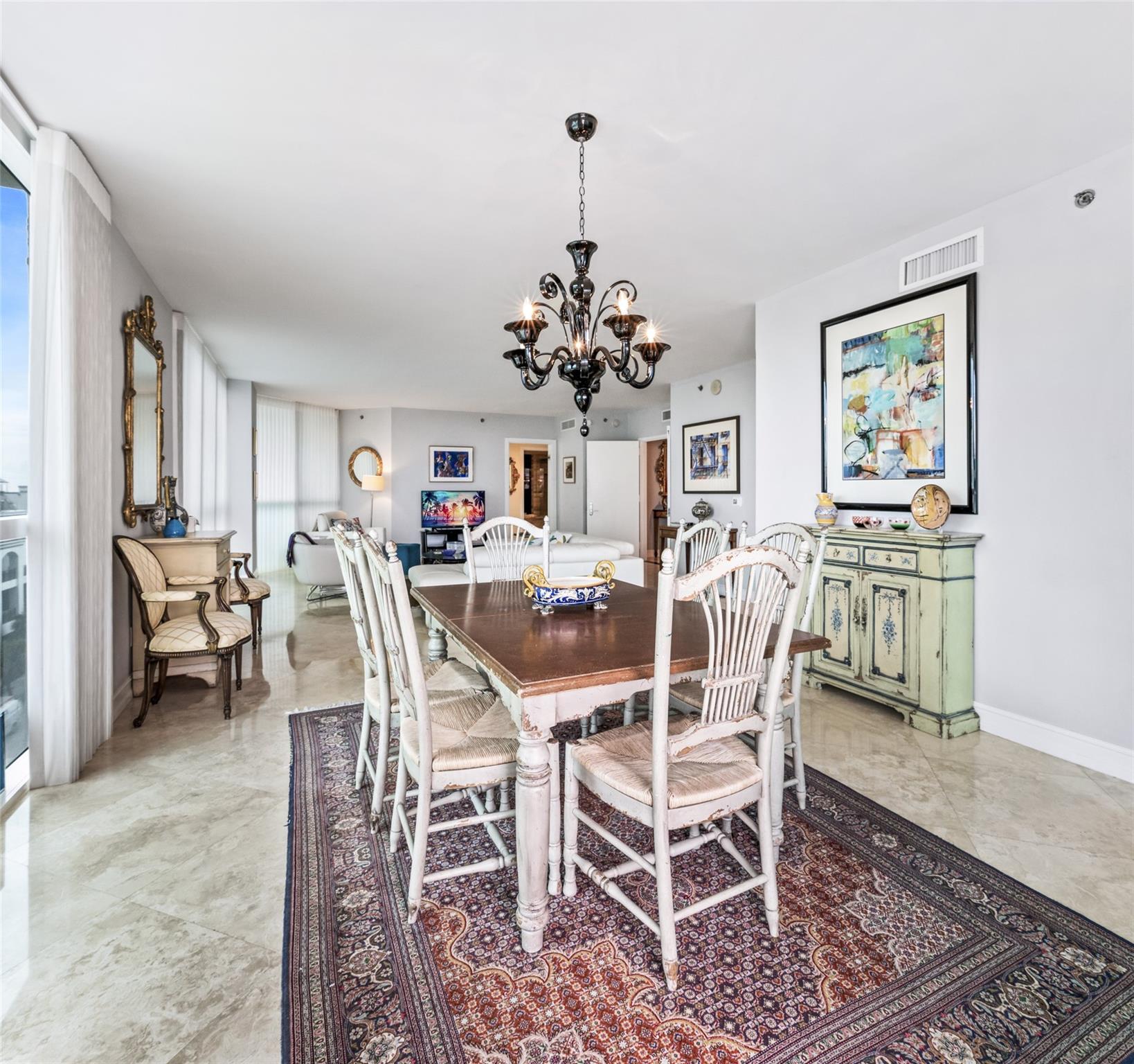 Las Olas Beach Club - Residential