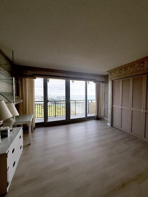 CLOISTER DEL MAR CONDO - Residential