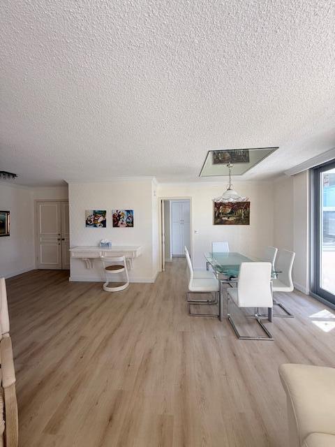 CLOISTER DEL MAR CONDO - Residential