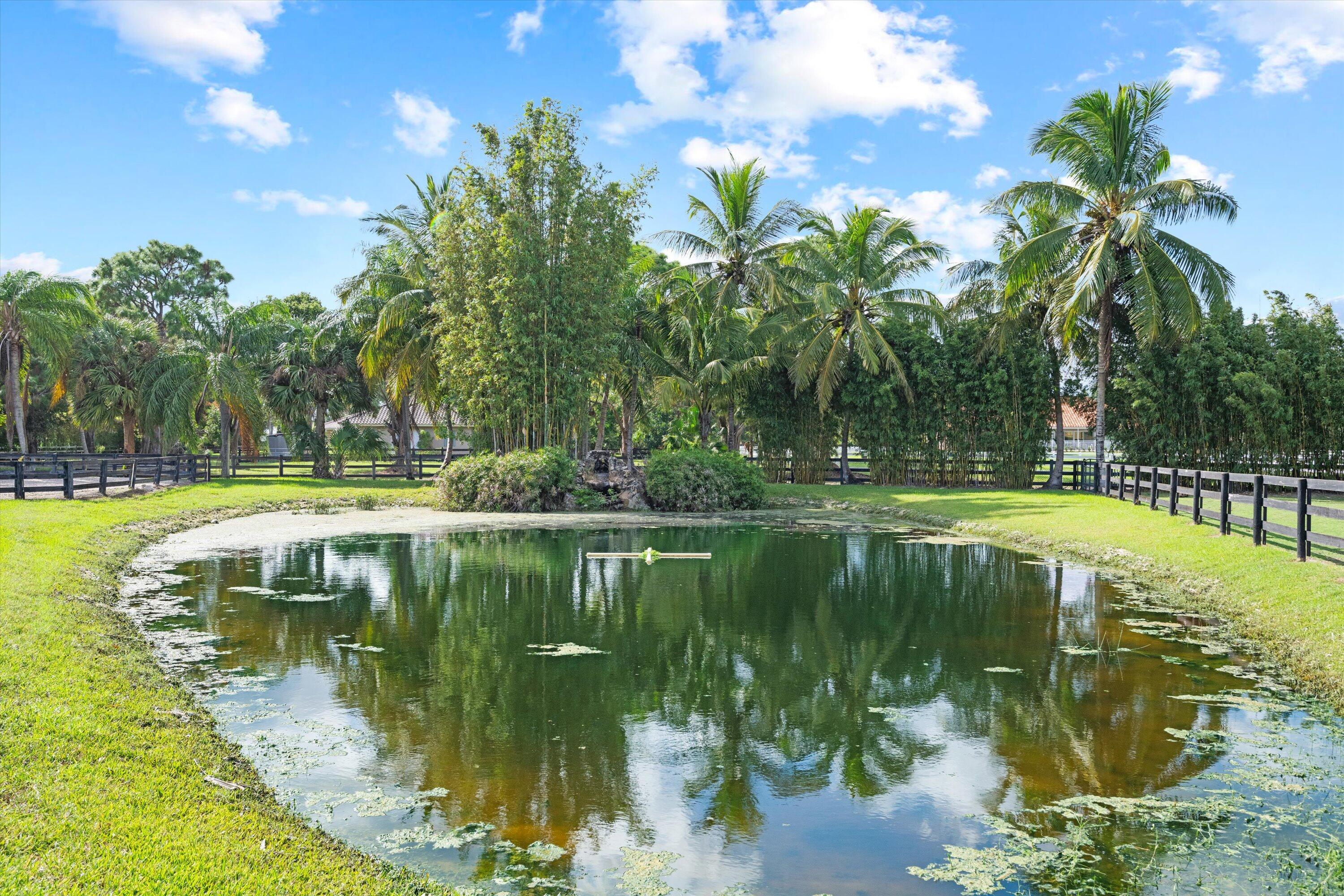 SADDLE TRAIL PARK OF WELLINGTON - Residential