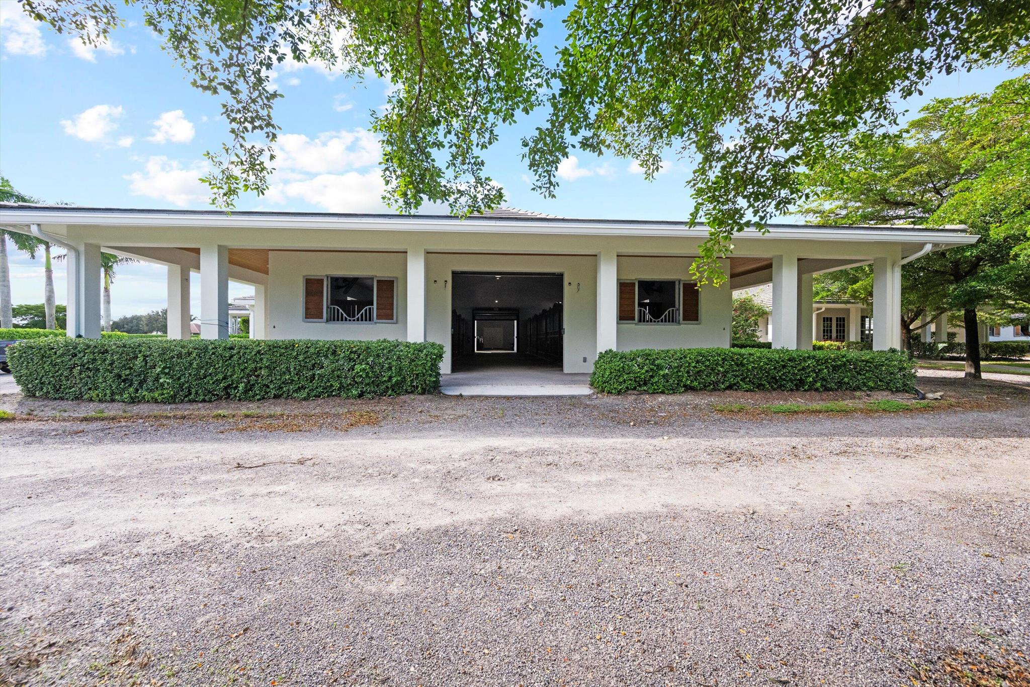 SADDLE TRAIL PARK OF WELL - Residential