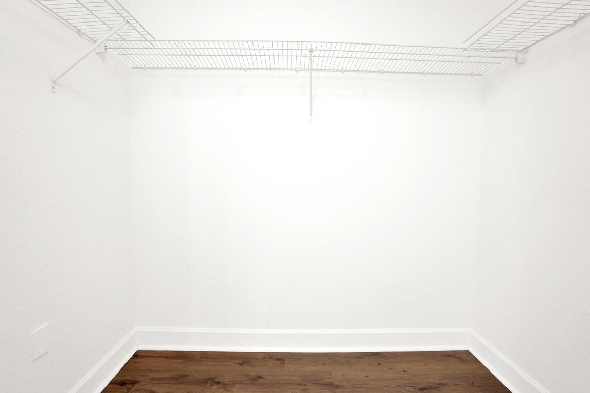 VIZCAYA LAKES CONDO - Residential