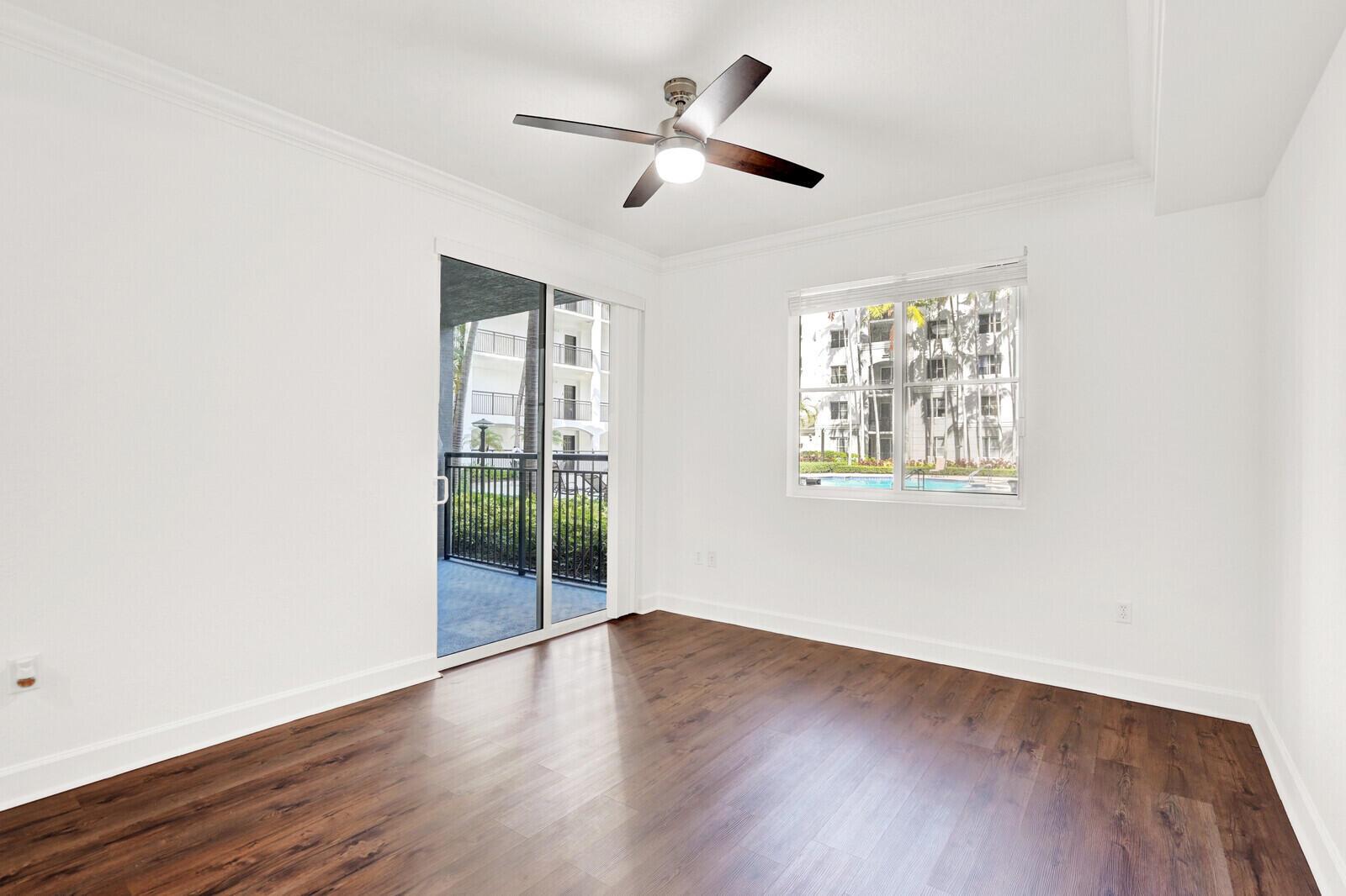 VIZCAYA LAKES CONDO - Residential