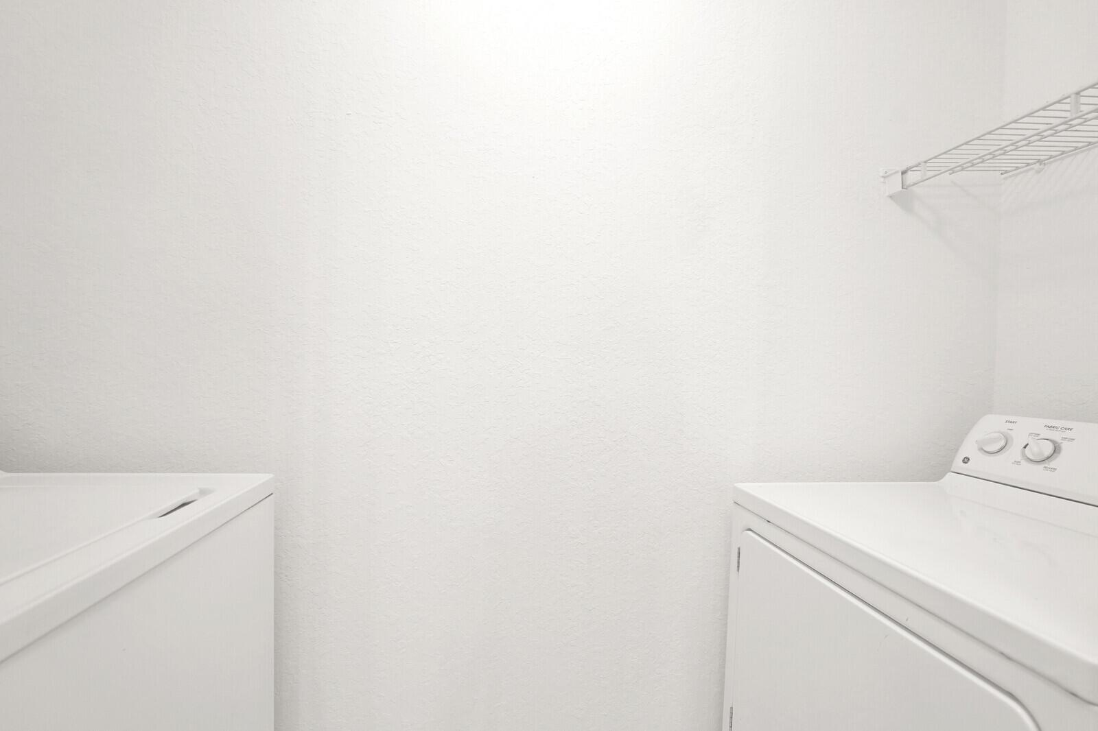 VIZCAYA LAKES CONDO - Residential