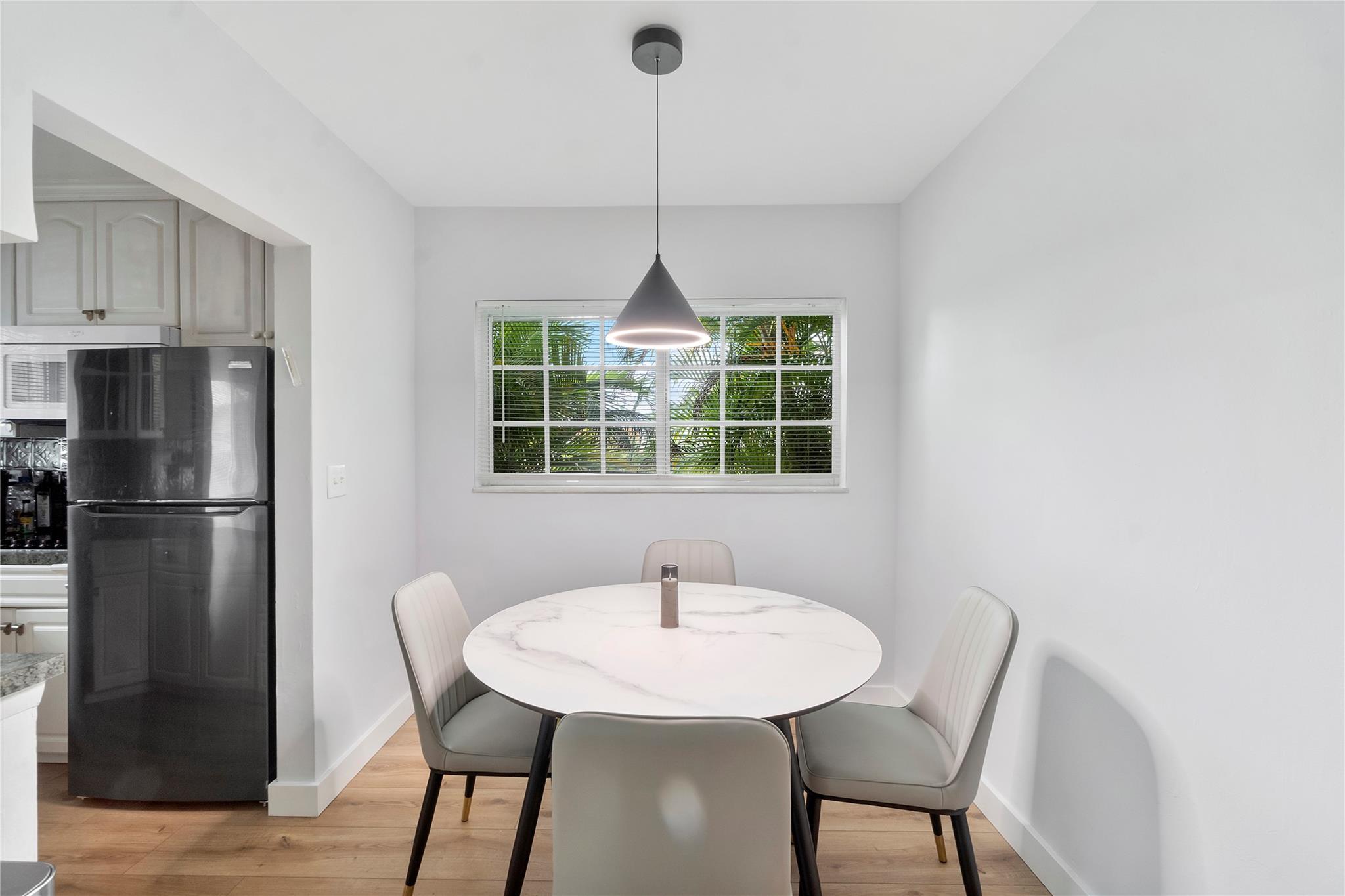 WINDSOR COURT - Residential