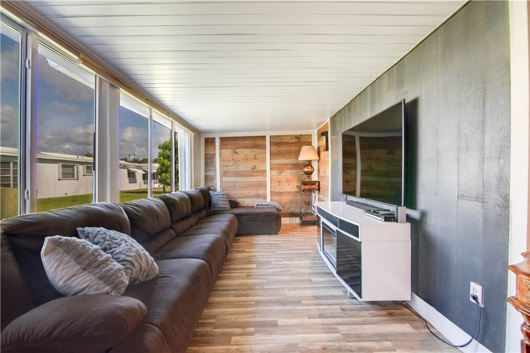 Leisureville Third Sec 65 - Residential