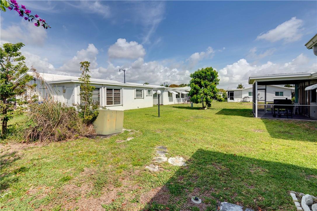 Leisureville Third Sec 65 - Residential
