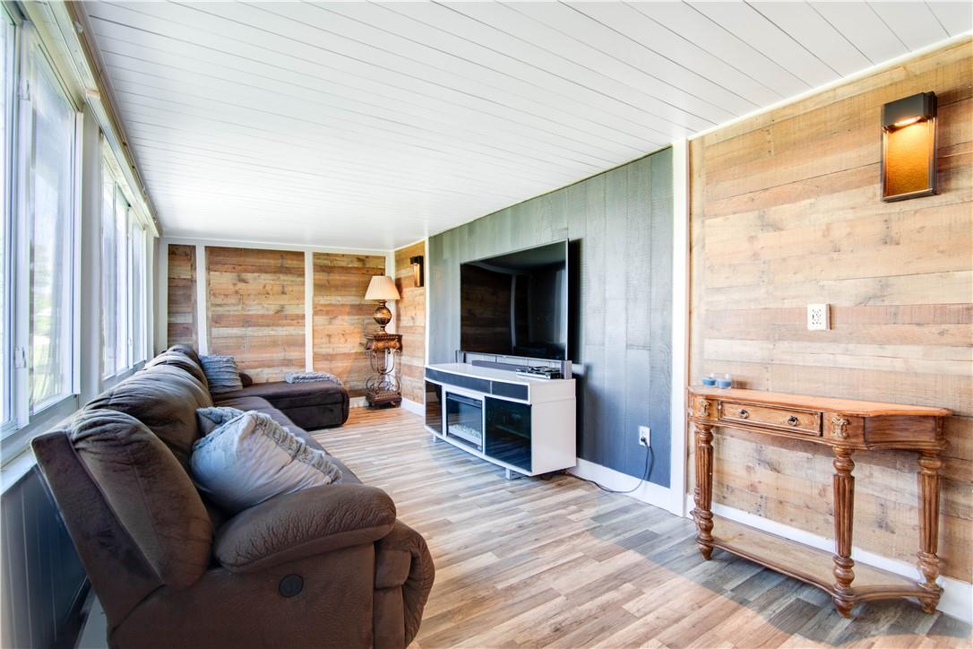 Leisureville Third Sec 65 - Residential