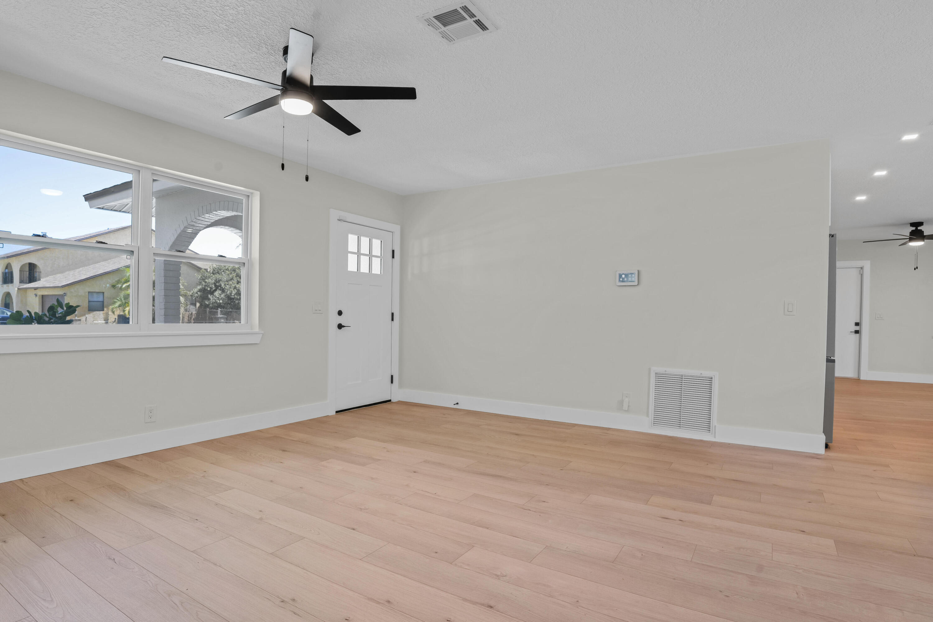 DELRAY SHORES FIRST ADD - Residential