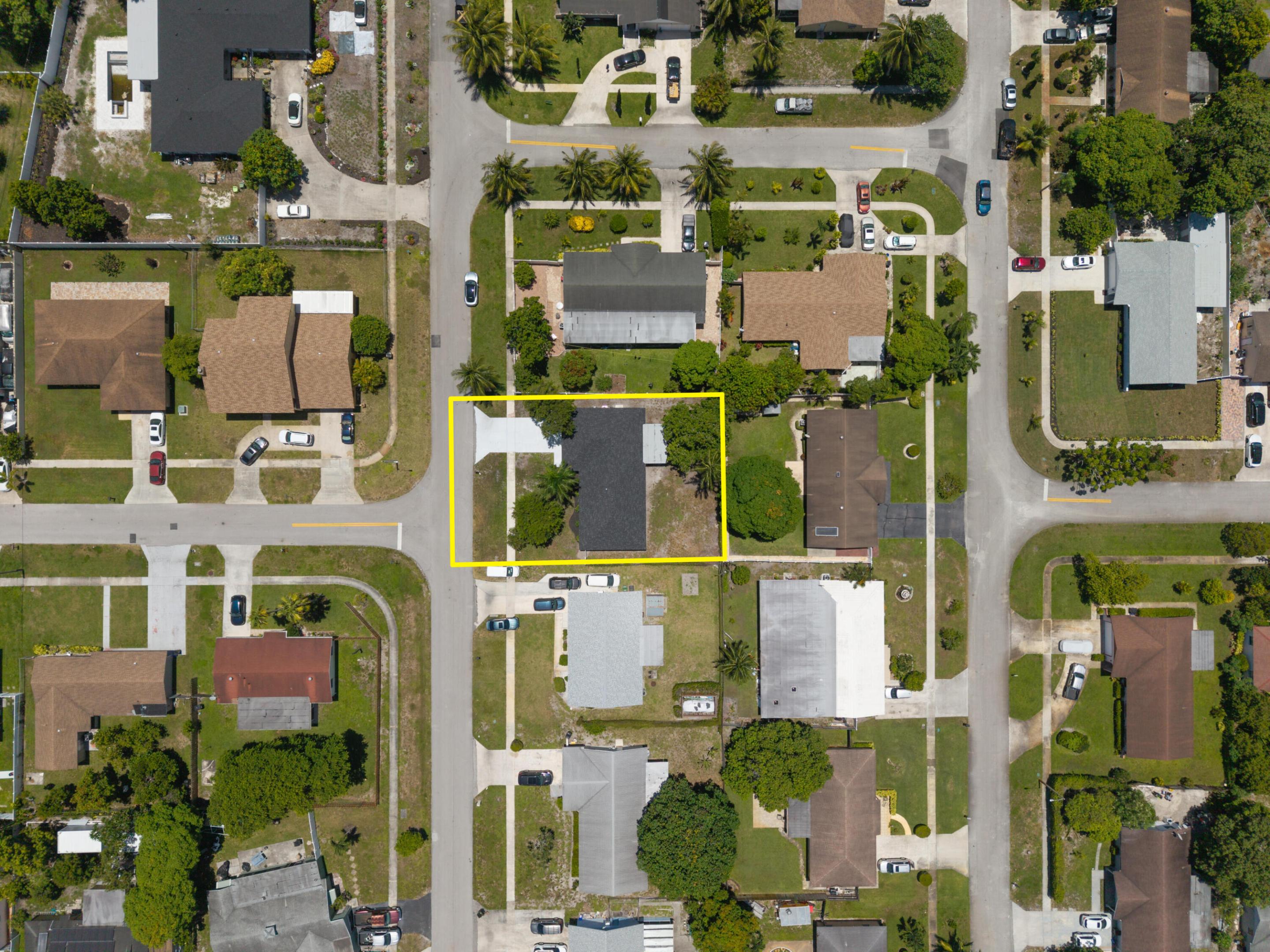 DELRAY SHORES FIRST ADD - Residential