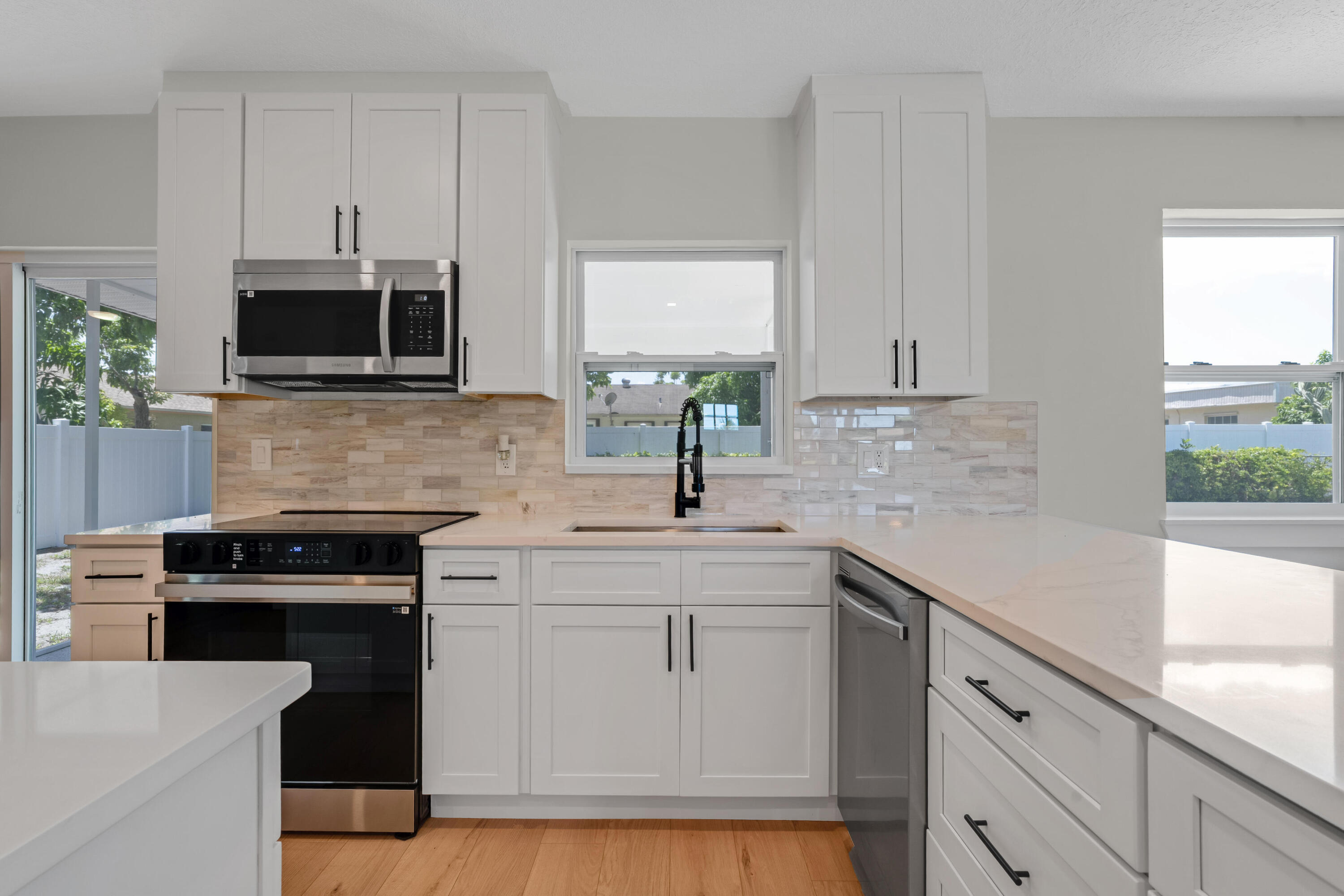 DELRAY SHORES FIRST ADD - Residential