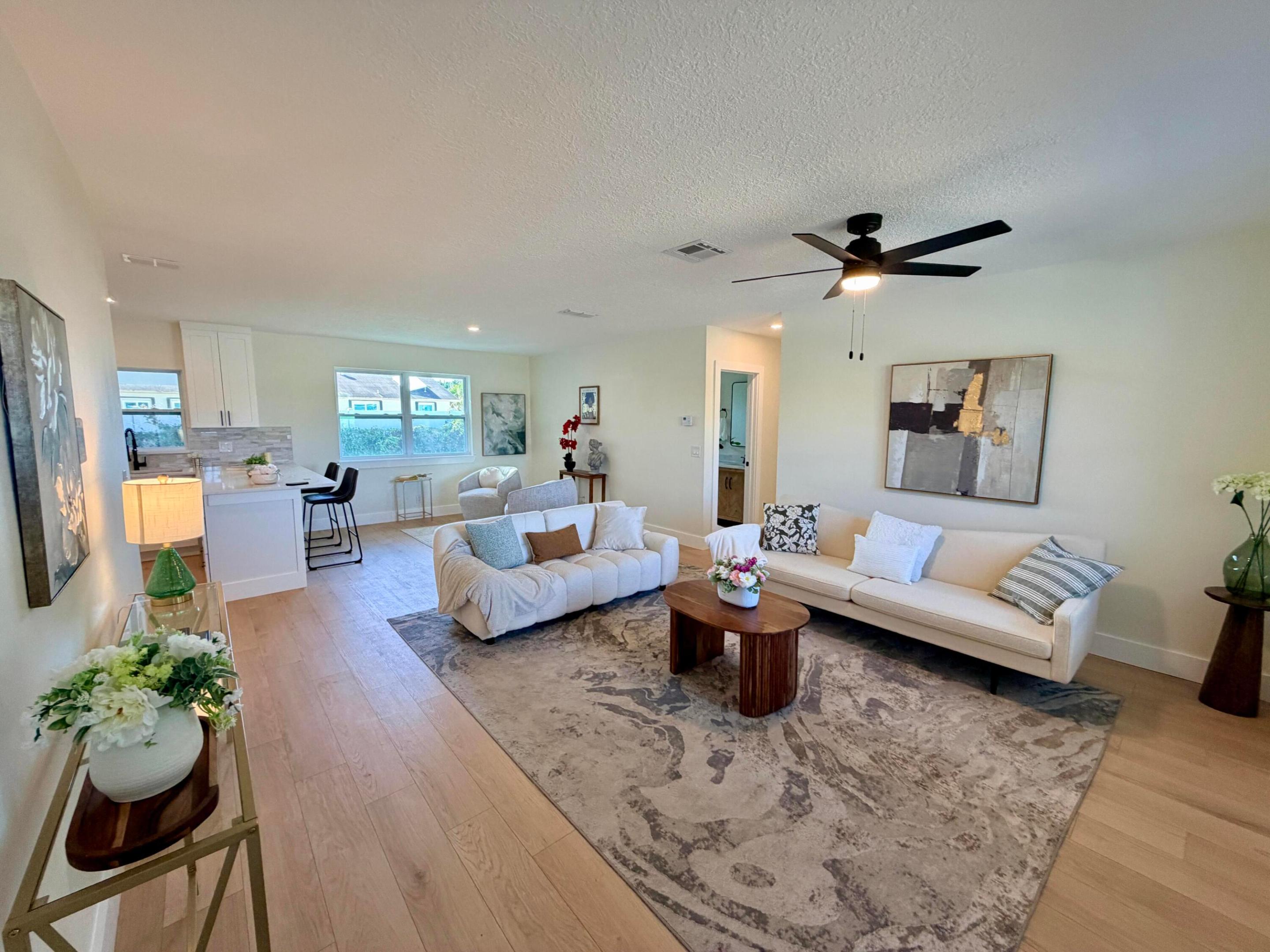 DELRAY SHORES FIRST ADD - Residential
