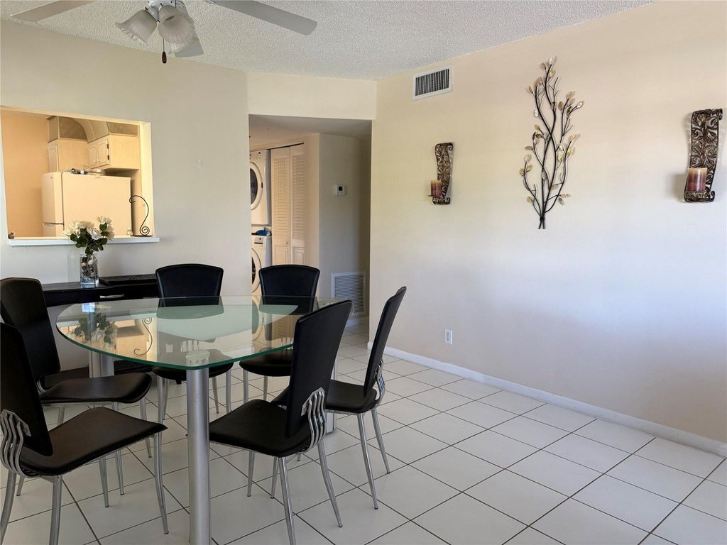 Photo of 2900 SW 22nd CIR #5020, Delray Beach, FL 33445 (MLS # B26031009)