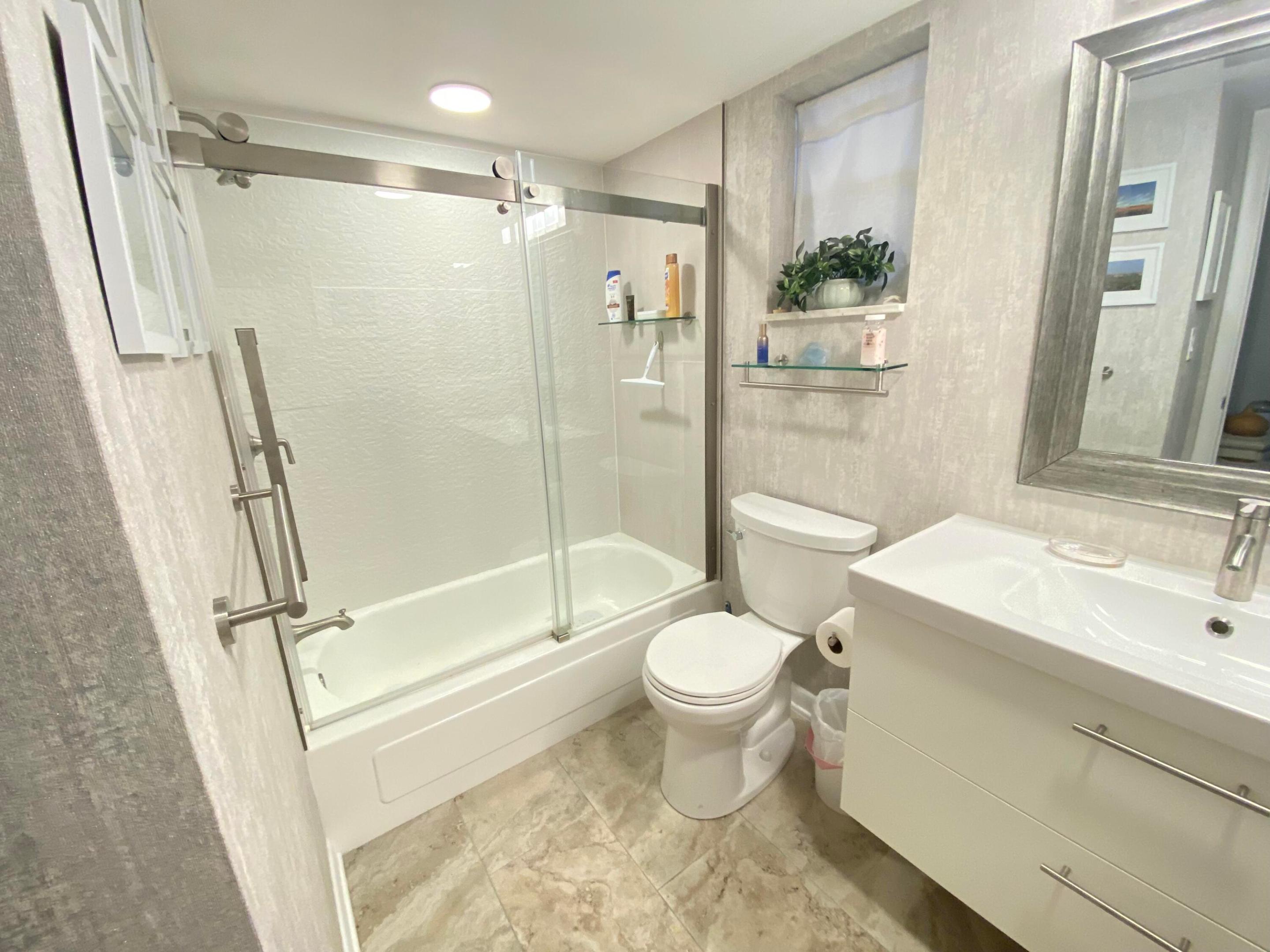 Lake Clarke Gardens Condominium Inc - Residential