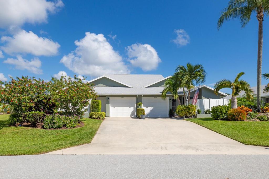 Photo of 6647 SE Yorktown Drive, Hobe Sound, FL 33455 (MLS # R11012264)