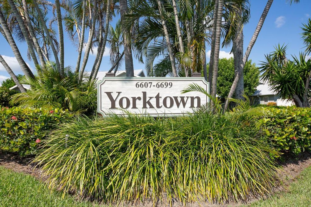 Photo of 6647 SE Yorktown Drive, Hobe Sound, FL 33455 (MLS # R11012264)
