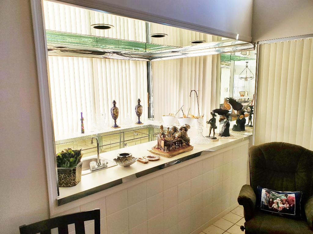 TOWN PLACE CLUB VILLAS - Residential Lease