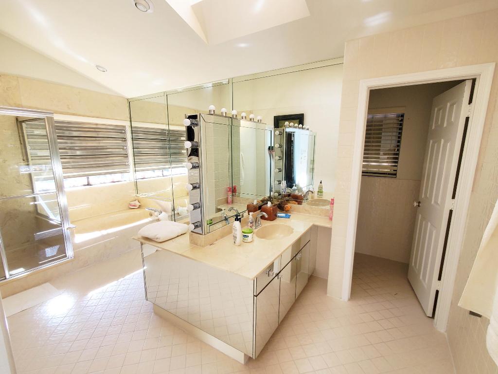 TOWN PLACE CLUB VILLAS - Residential Lease