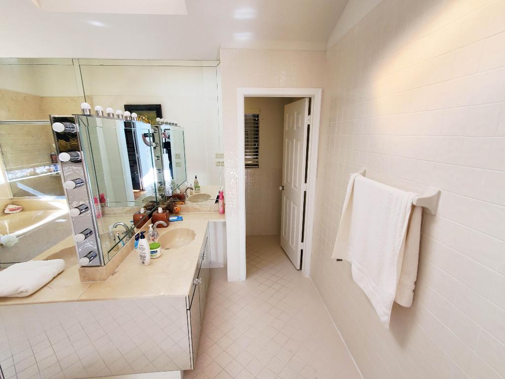 TOWN PLACE CLUB VILLAS - Residential Lease