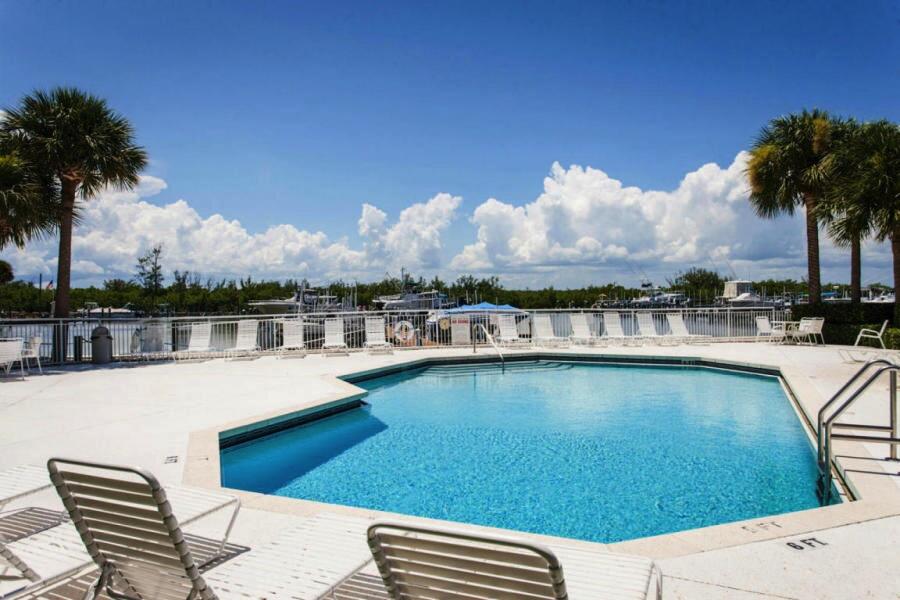 OCEAN HARBOUR TOWER CONDOMINIUM E - Residential