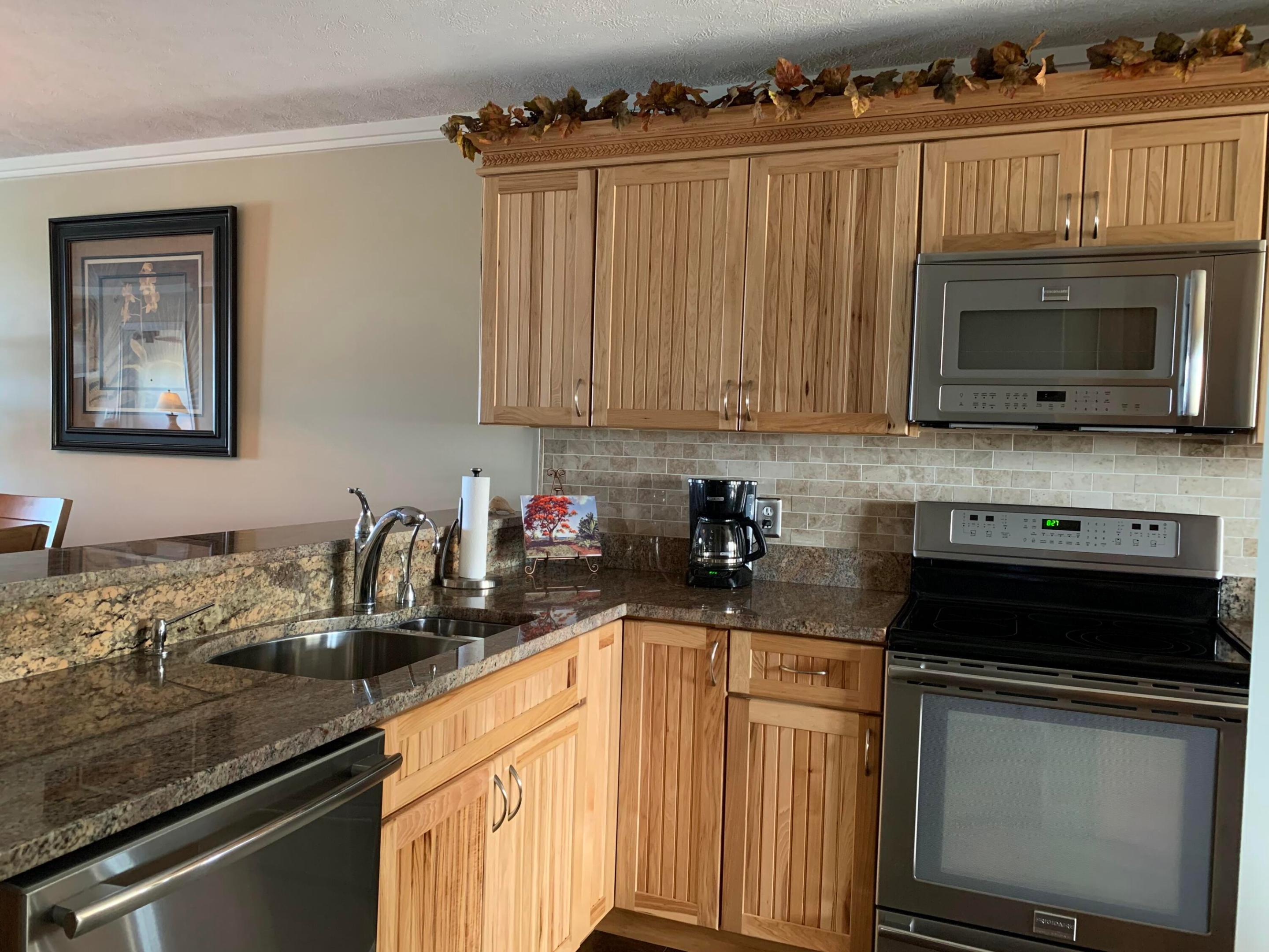 OCEAN HARBOUR TOWER CONDOMINIUM E - Residential