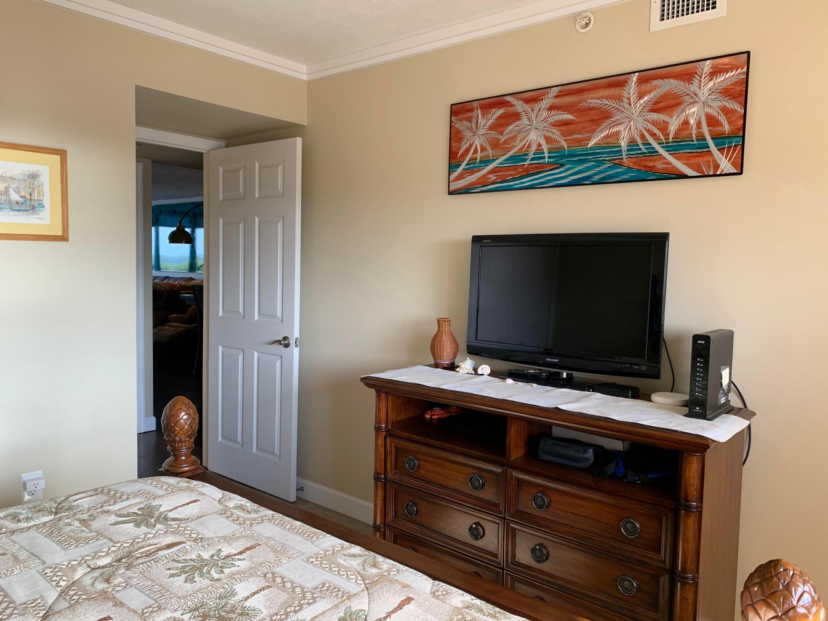 OCEAN HARBOUR TOWER CONDOMINIUM E - Residential