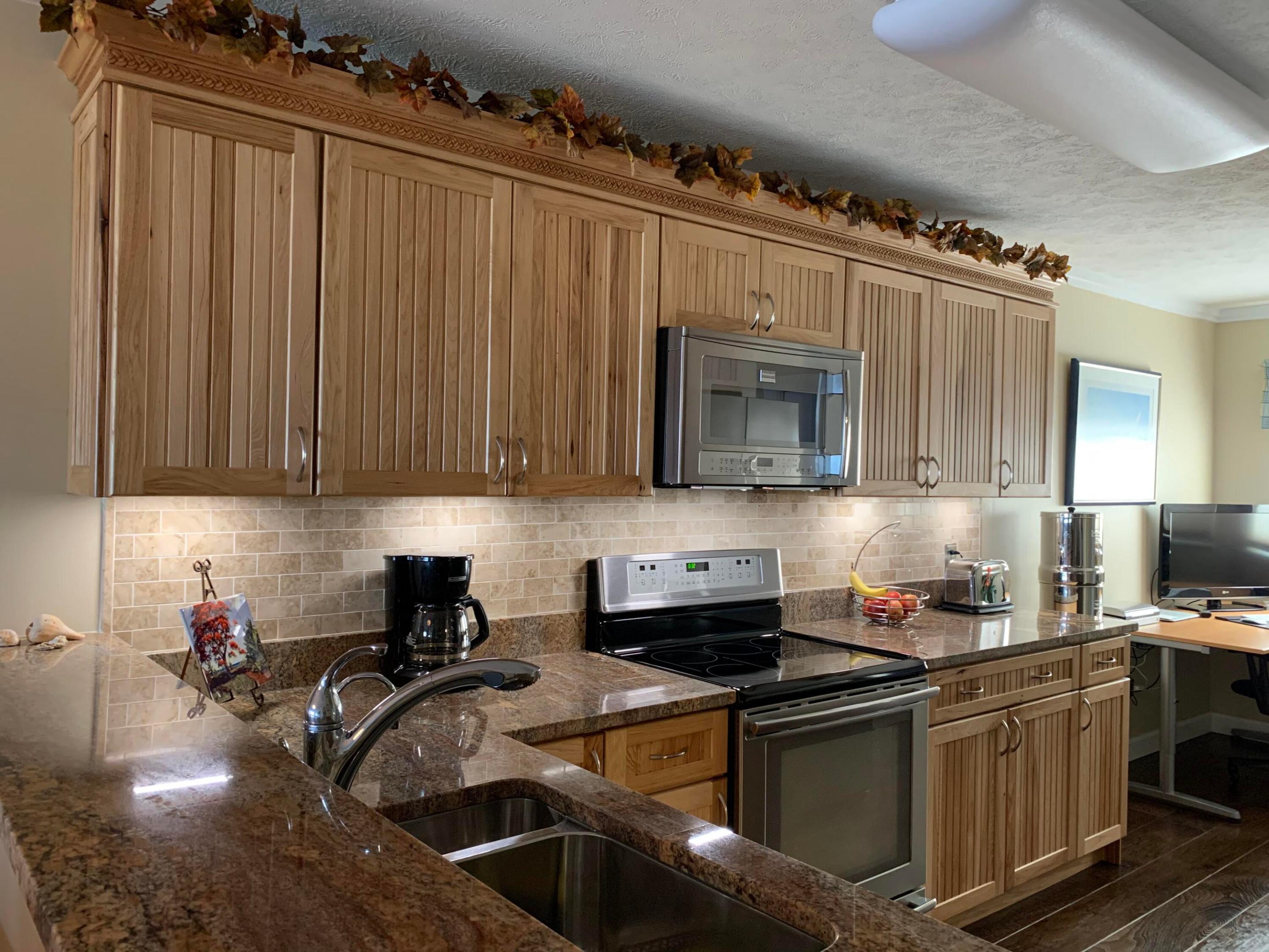 OCEAN HARBOUR TOWER CONDOMINIUM E - Residential